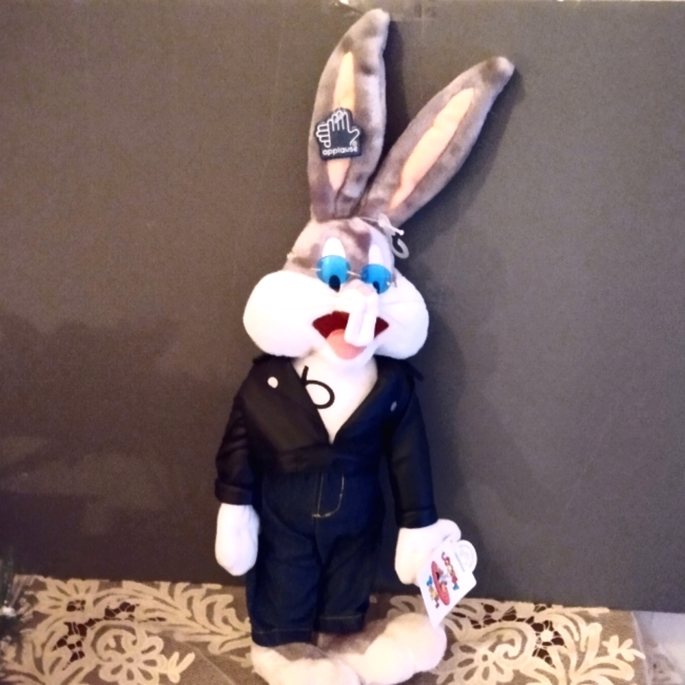 Vtg. Warner Bros 1994 Bugs Bunny Plush Bloomingdales, Looney Tunes